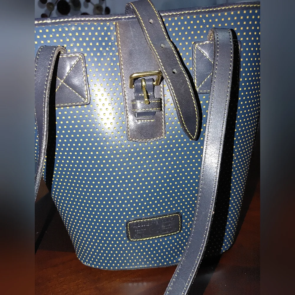 Dooney & Bourke Bucket Bag_2
